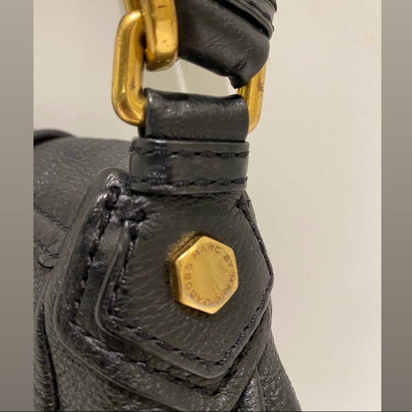 Marc by Marc Jacobs Large Crossbody Bag - Picture 4 of 9